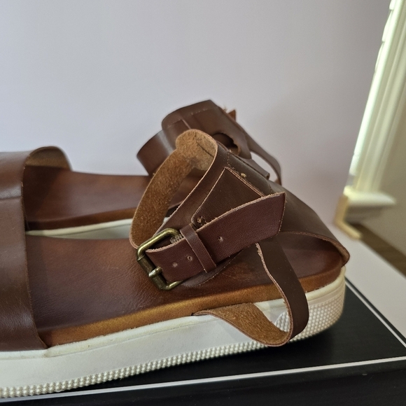 ⭐️40% Off⭐️ MIA Ellen Sandals in Cognac - Picture 6 of 7